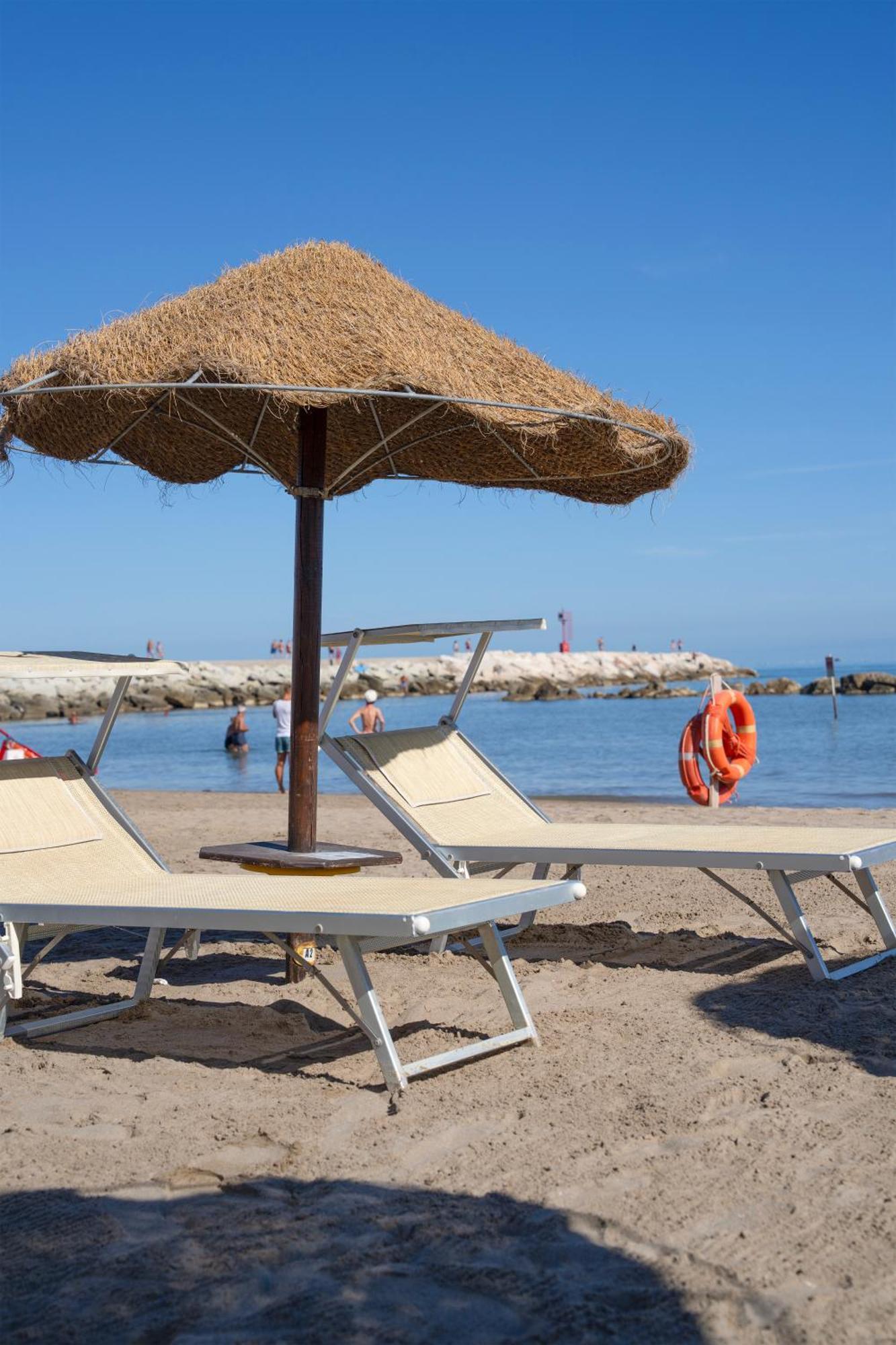 Appartamenti Villa Tonni Gabicce Mare Luaran gambar